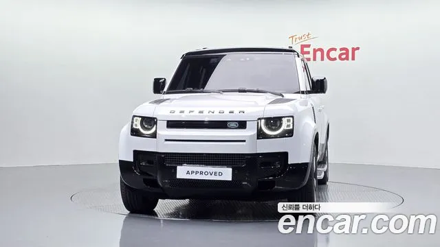Land Rover Defender 2025 thumb 3