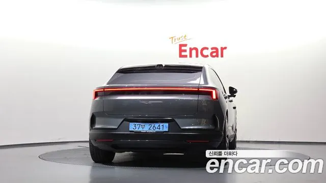 Polestar 4 2024 thumb 4