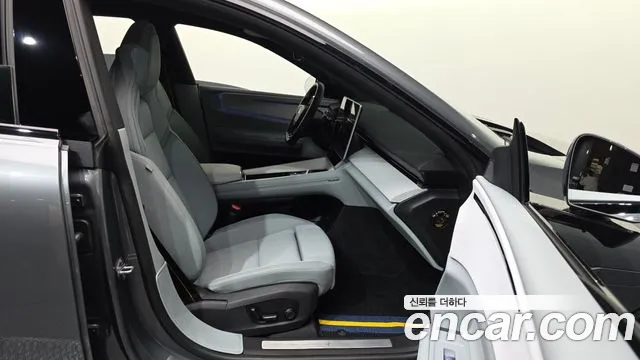 Polestar 4 2024 thumb 11