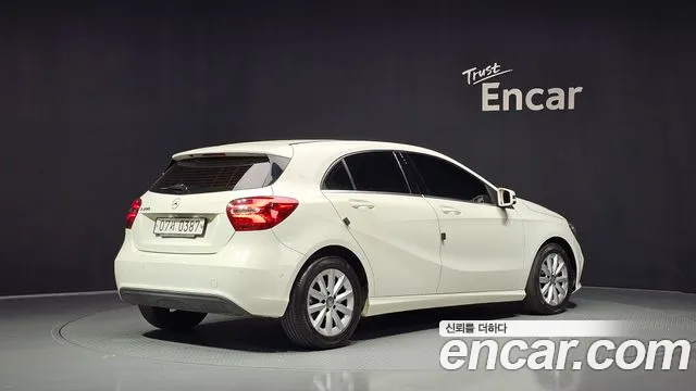 Mercedes-Benz A-Класс 2016 thumb 2