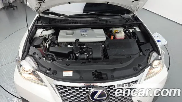 Lexus CT200h 2018 thumb 5