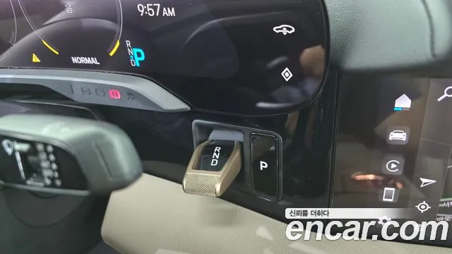 Porsche Taycan 2021 thumb 8
