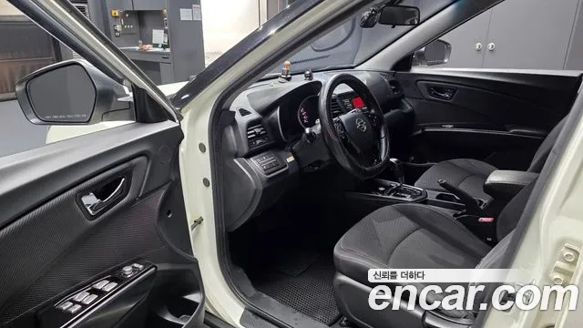 KG_Mobility_Ssangyong TIBOLI 2016 thumb 10