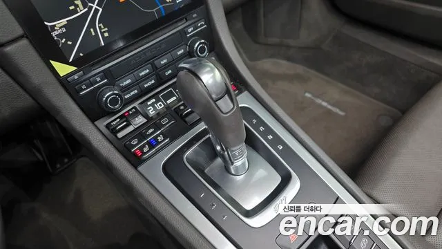 Porsche 911 2017 thumb 8