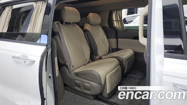 Kia Carnival 2020 thumb 12