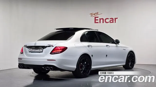 Mercedes-Benz E-Класс 2019 thumb 2