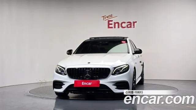 Mercedes-Benz E-Класс 2019 thumb 3