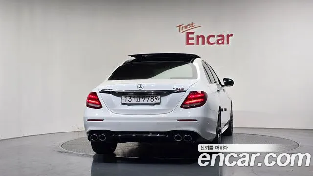 Mercedes-Benz E-Класс 2019 thumb 4