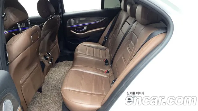 Mercedes-Benz E-Класс 2019 thumb 11