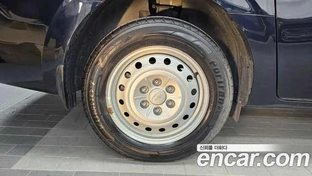 Hyundai Staria 2022 thumb 5