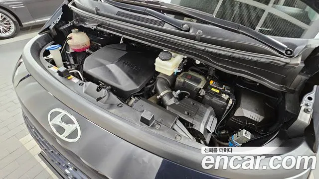 Hyundai Staria 2022 thumb 6