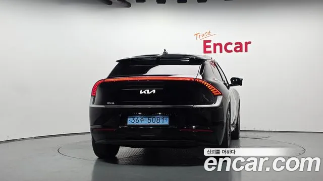 Kia EV6 2023 thumb 3
