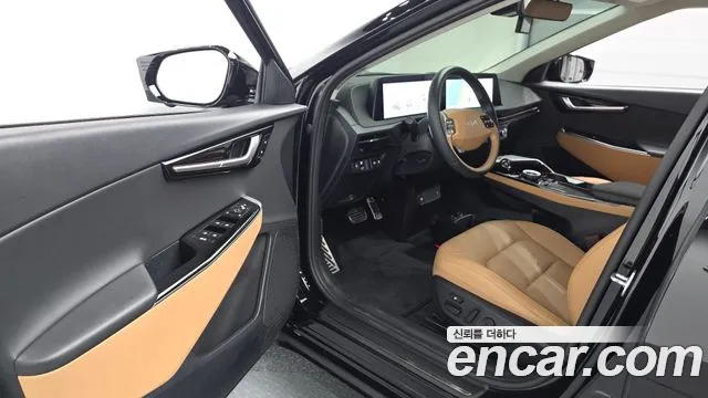 Kia EV6 2023 thumb 9