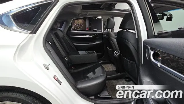 Hyundai Grandeur 2017 thumb 12