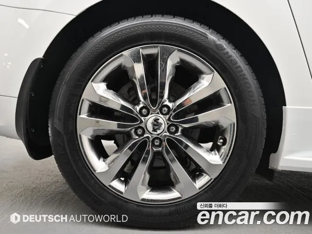Kia Carnival 2017 thumb 5