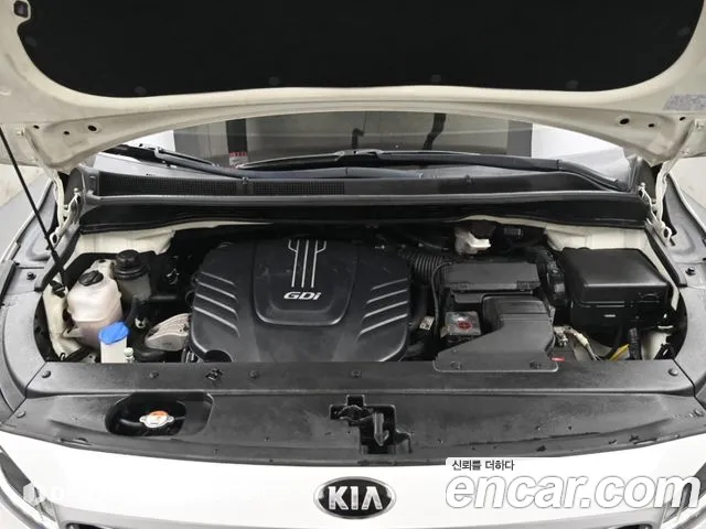 Kia Carnival 2017 thumb 6