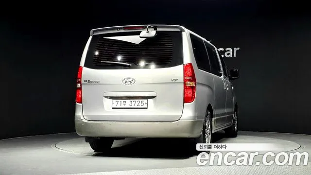 Hyundai Starex 2016 thumb 4