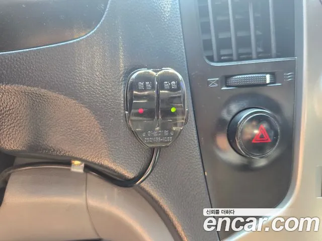 Hyundai Starex 2014 thumb 10