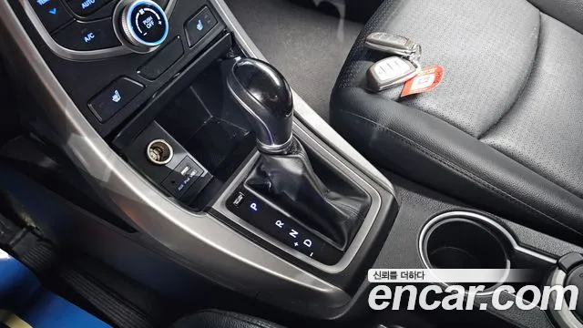 Hyundai Avante 2014 thumb 9