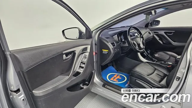 Hyundai Avante 2014 thumb 10