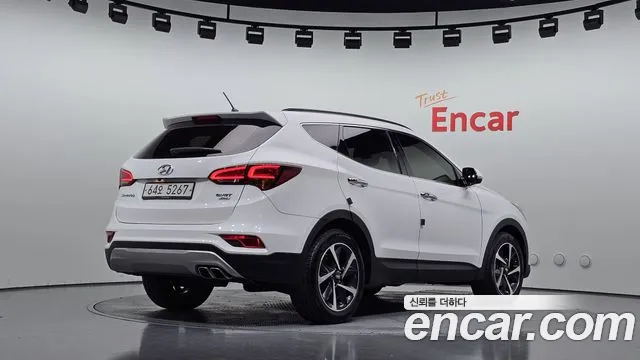 Hyundai Santa Fe 2016 thumb 2