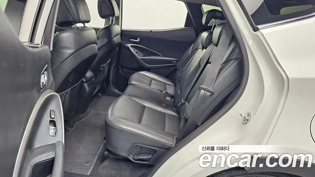 Hyundai Santa Fe 2016 thumb 11