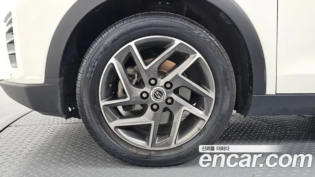 KG_Mobility_Ssangyong TIBOLI 2022 thumb 4