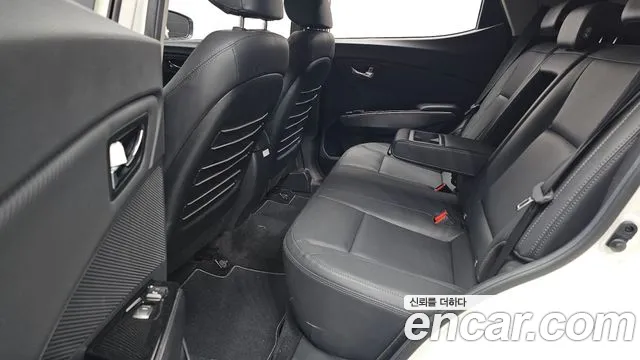 KG_Mobility_Ssangyong TIBOLI 2022 thumb 11