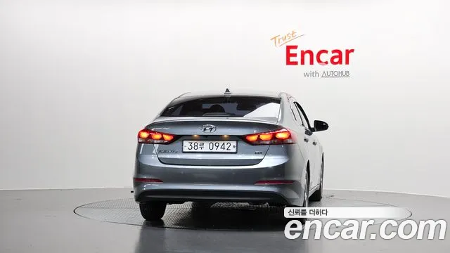 Hyundai Avante 2015 thumb 4