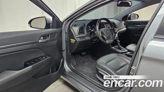 Hyundai Avante 2015 thumb 10