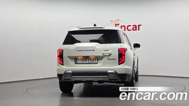 KG_Mobility_Ssangyong Torres 2022 thumb 4