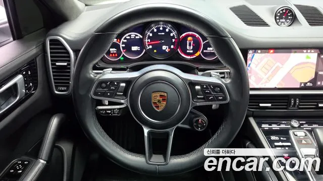 Porsche Cayenne 2021 thumb 11
