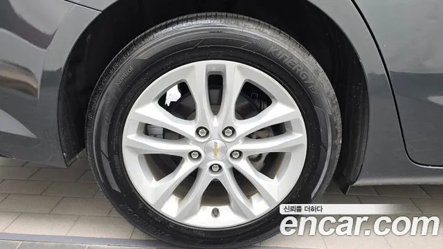 ChevroletGMDaewoo Malibu 2017 thumb 5