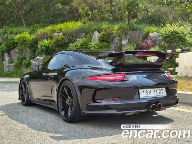 Porsche 911 2015 thumb 2