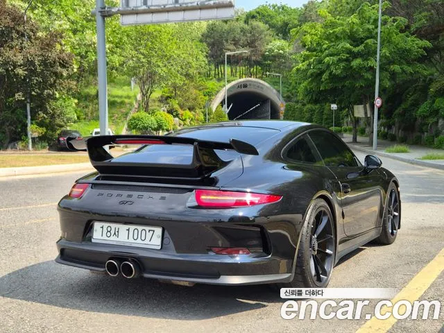 Porsche 911 2015 thumb 4