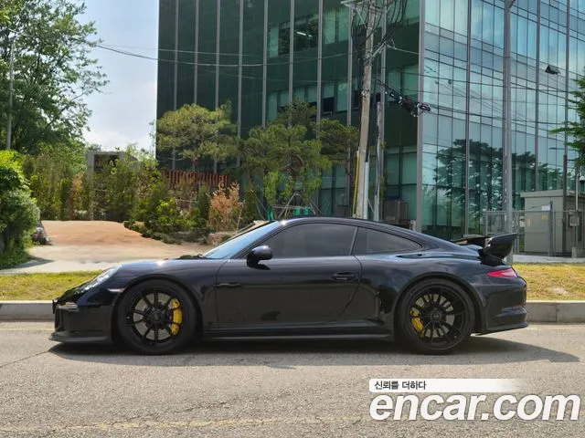 Porsche 911 2015 thumb 6