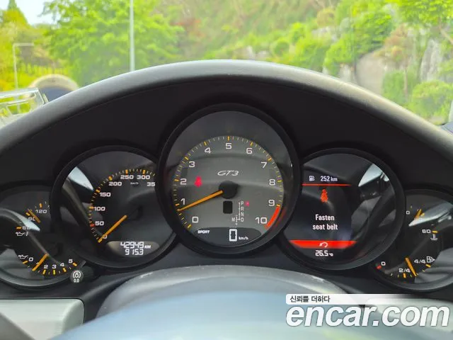 Porsche 911 2015 thumb 8