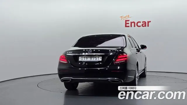 Mercedes-Benz E-Класс 2018 thumb 4