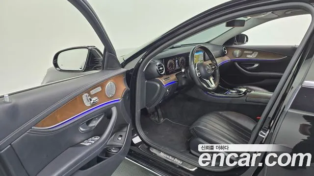 Mercedes-Benz E-Класс 2018 thumb 10