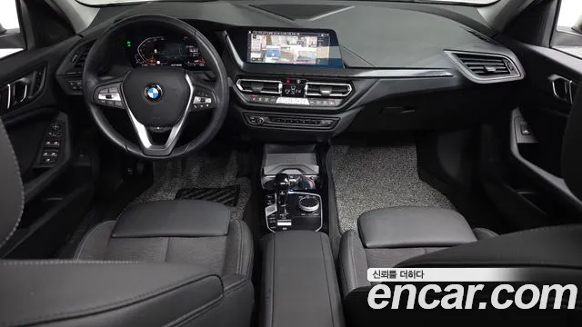 BMW 1-Series 2024 thumb 6