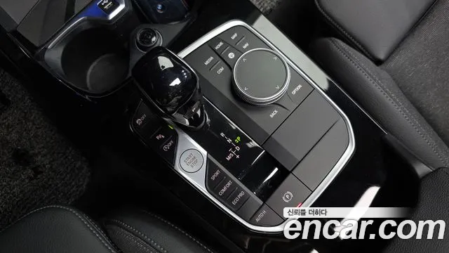 BMW 1-Series 2024 thumb 8