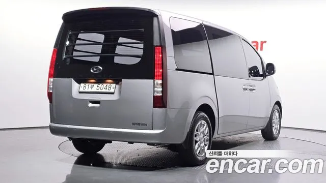 Hyundai Staria 2021 thumb 2