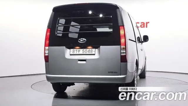 Hyundai Staria 2021 thumb 4