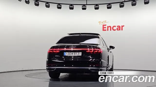 Audi A8 2021 thumb 4