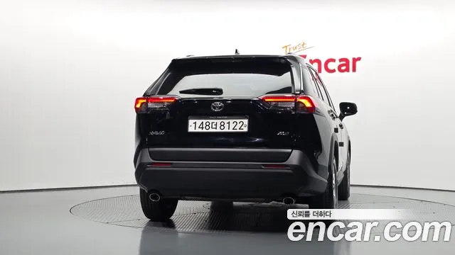 Toyota RAV4 2019 thumb 4