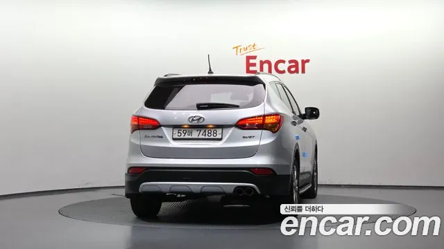 Hyundai Santa Fe 2013 thumb 4