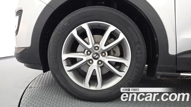 Hyundai Santa Fe 2013 thumb 5