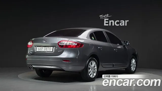 Renault-KoreaSamsung Fluence 2016 thumb 2
