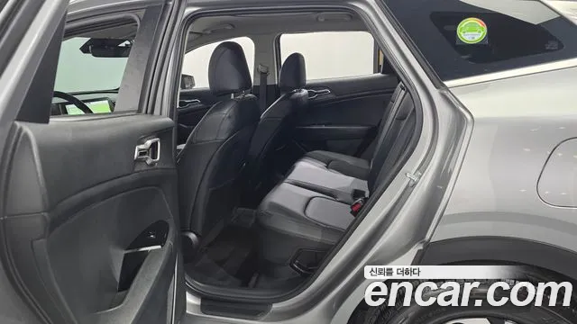 Kia Sportage 2023 thumb 11