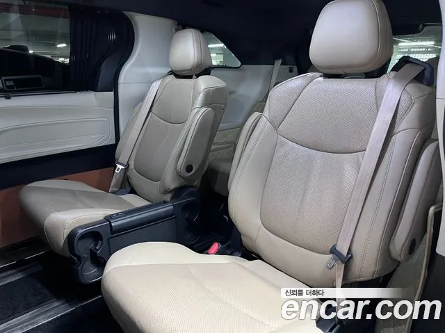 Toyota Sienna 2021 thumb 4